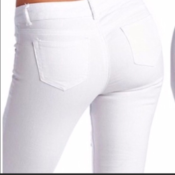 Distressed “Better Butt” White Ankle Skinny Jeans - Picture 3 of 7